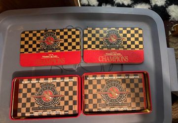 NASCAR Winston Cup 25th Anniversary Match Tins Collectible (2)