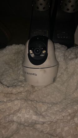 Reolink 8K Indoor Pan & Tilt Security Camera