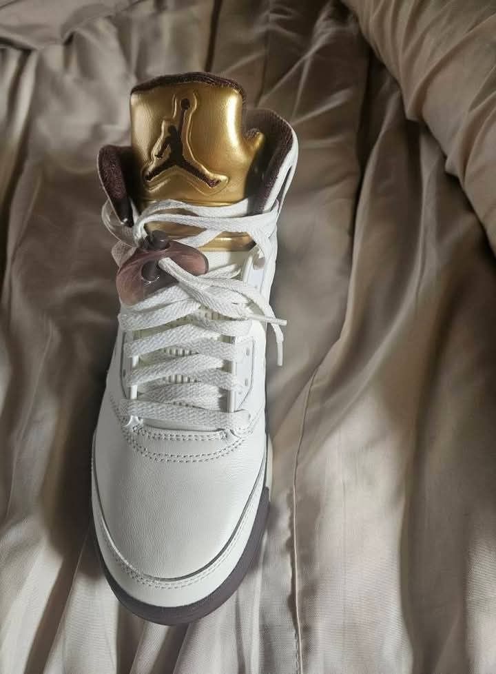 Womens Air Jordan 5 Retro "Golden Ticket " Sneakers - Shoes