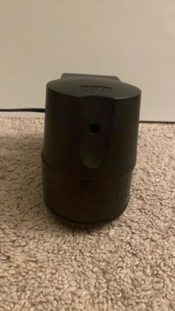 Electric pencil sharpener