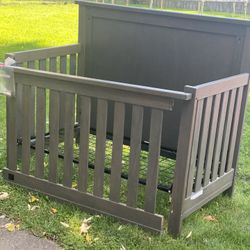 Serta Baby  Crib