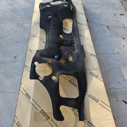 1(contact info removed) Toyota Supra Mk4 Insulator 55(contact info removed)0 OEM