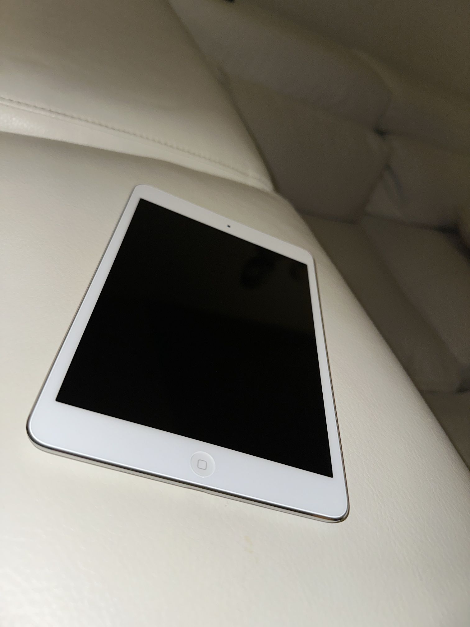 Apple iPad  - Model- A1432 