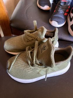 Tenis