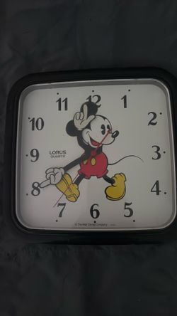 Vintage Mickey Mouse Wall Clock Lorus Quartz The Walt Disney Company Japan 10”