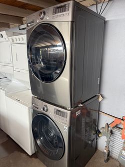 Stackable Front load washer and electric dryer Stackable or side by side