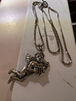 VINTAGE PURE STERLING SILVER ANGEL PENDANT NECKLACE 