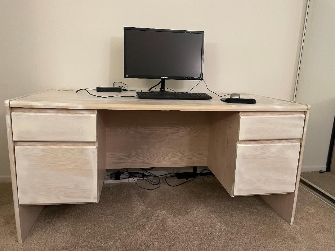 FREE Study Table. Get $20 For Pickup