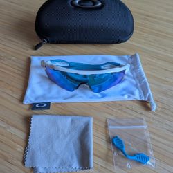 Kids Oakley Radar EV XS
