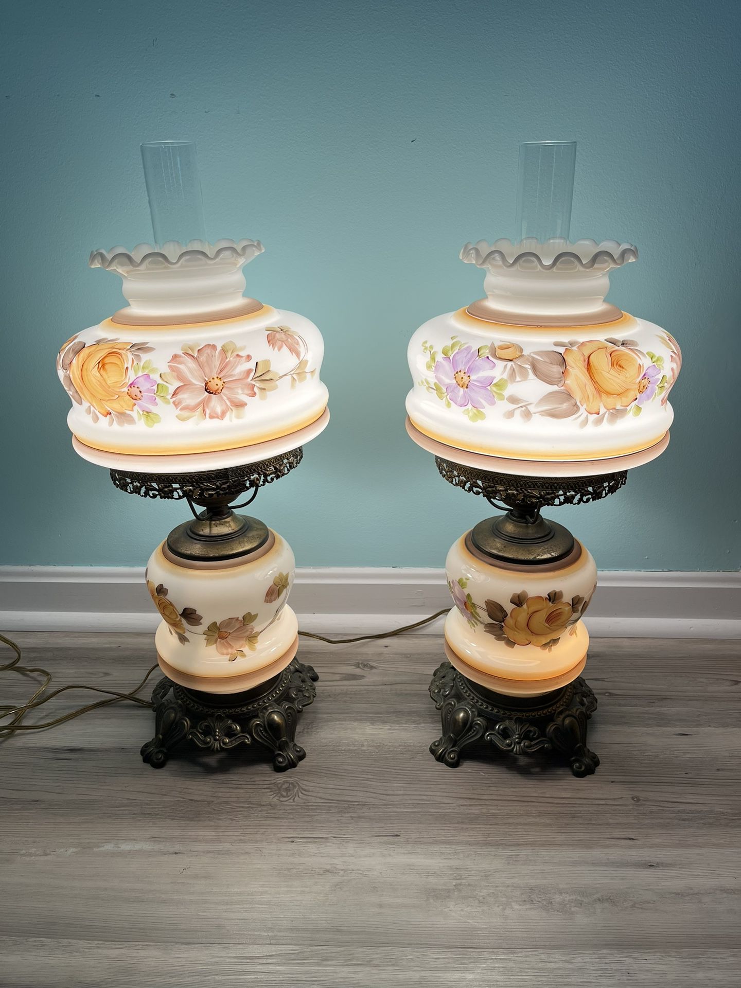 Vintage 24” Gone With The Wind Hand Painted Flowers Hurricane Parlor Lamps