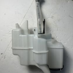 Toyota Windshield Washer Pump Assembly Back Glass Genuine OEM 85(contact info removed)0