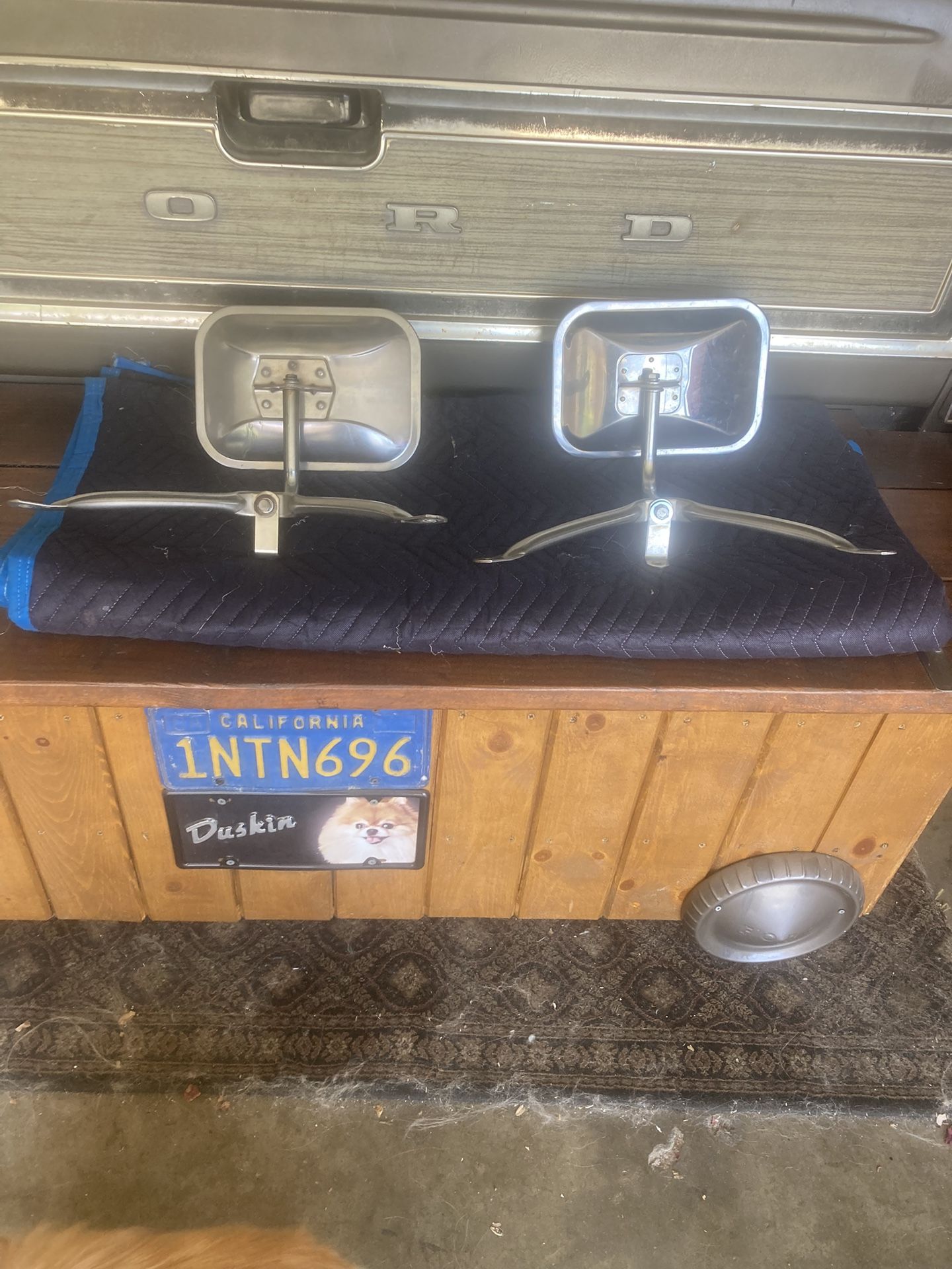 Pair Of Mirrors With Brackets