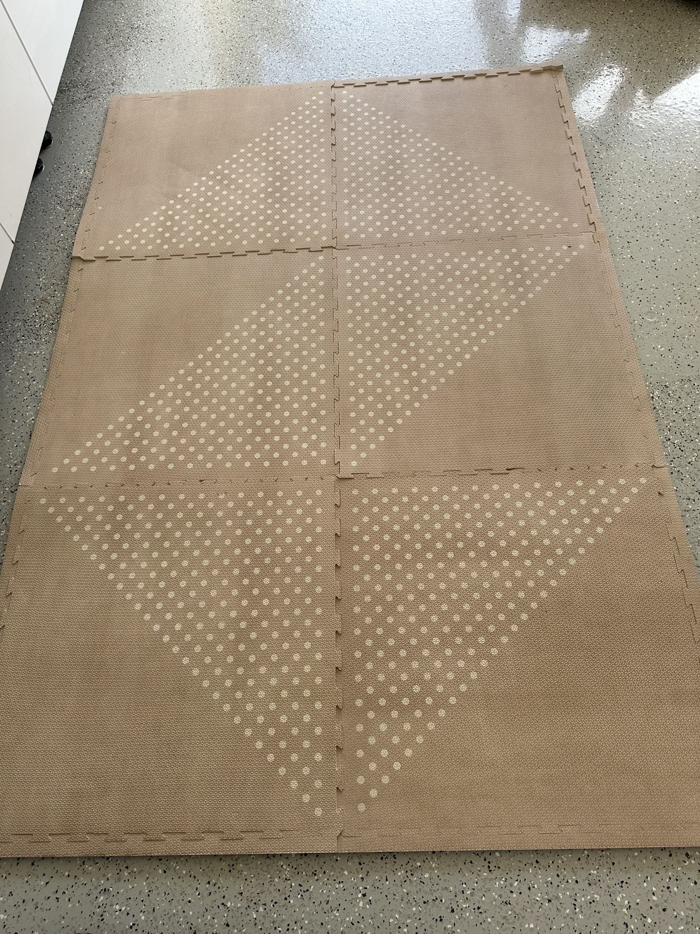 Neutral Mat