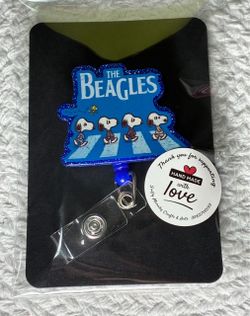 The Beagles Snoopy Badge Reel 💙