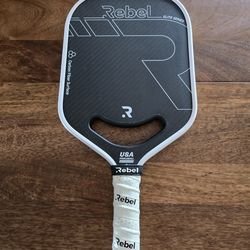 Pickleball Paddle. Elite Series Carbon. Pickleball Padel.15.7 inches (length) x 7.4 inches (width