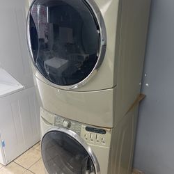 Kenmore Heavy Duty Washer And Gas Dryer 