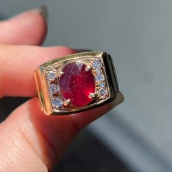 Huge chunky heavy solid 14k gold natural diamond and Ruby ring