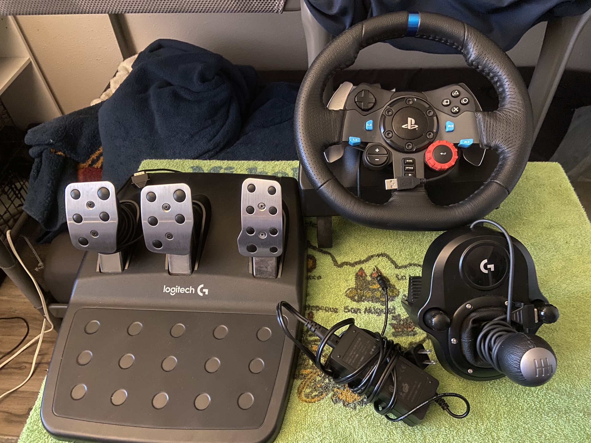 Logitech Steering Wheel PS4