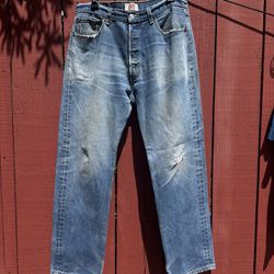 Vintage 90s Levi’s 501s