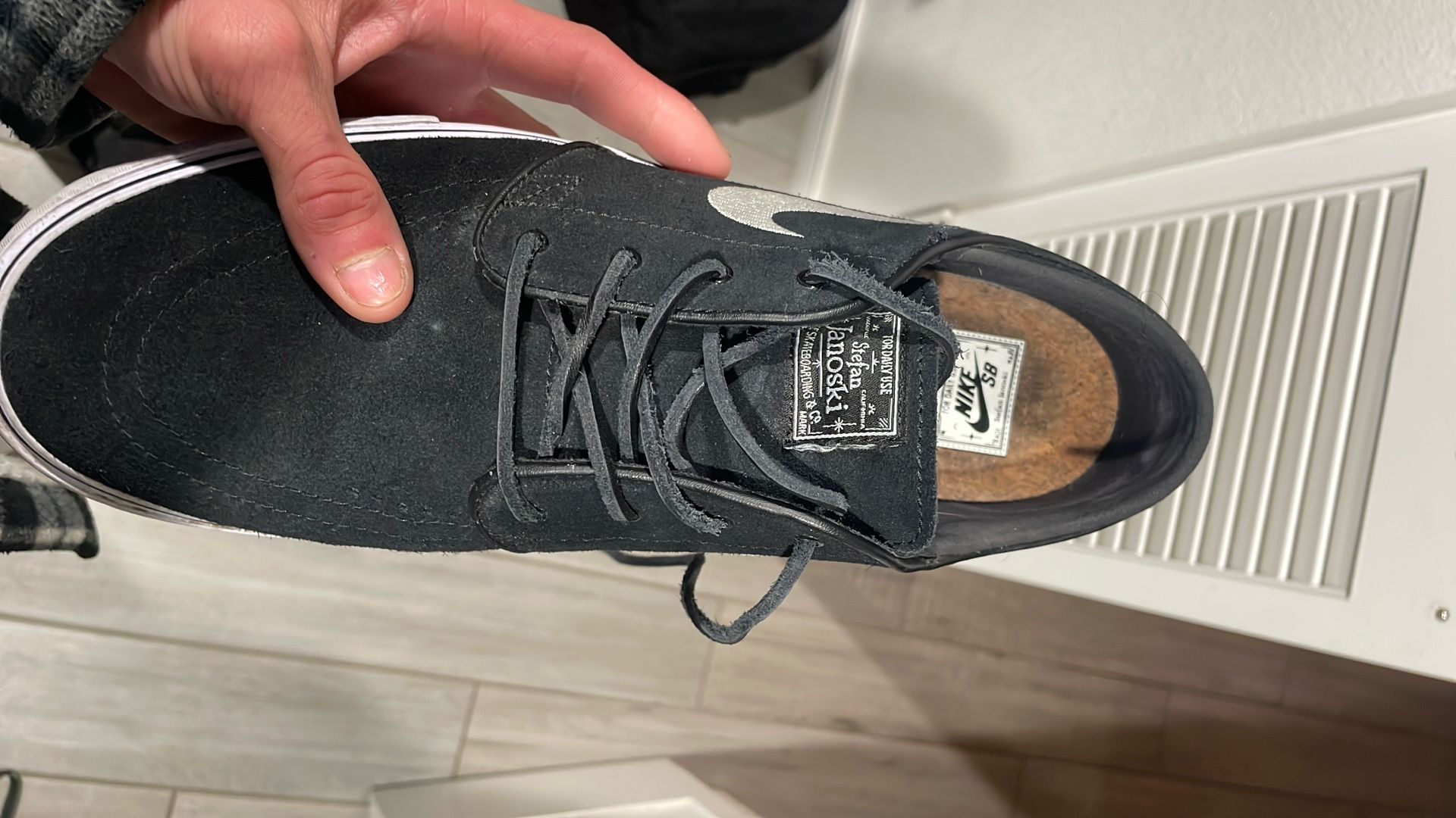 black suede Nike SB Zoom Janoski