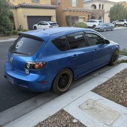 2004  MAZDA3 • 2.5 S Hatchback 4D