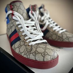 Authentic Gucci Shoes Mens size 10