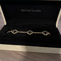 Van Cleef & Arpels bracelet 