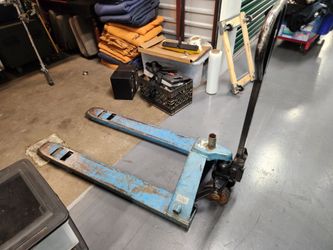 Pallet jack