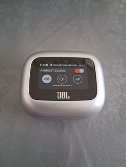 JBL Live Beam 3 earbuds