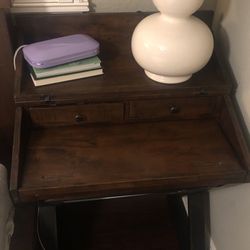Close able Small desk or Night Stand