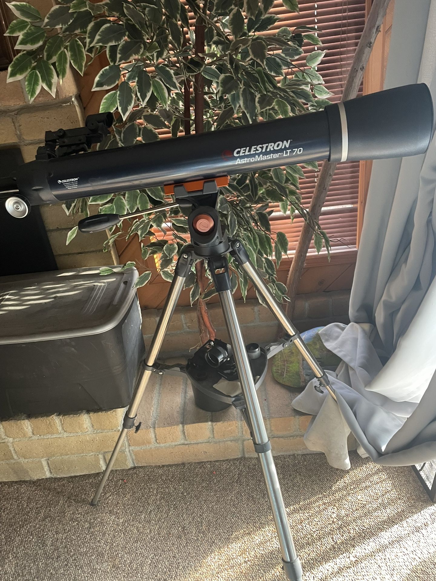Telescope Almost New
