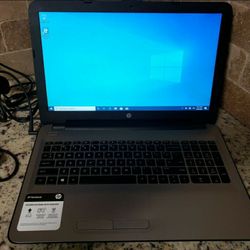 HP 15-BA113CL NoteBook (Touch)  AMD A10-9600P 32GB Ram/ 64GB SSD WIN10 Pro Lapto