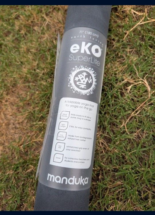 Manduka eKO SuperLite Travel Yoga Mat Midnight (71") The Ultimate Travel Companion
