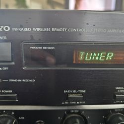 Onkyo ARV400. Amplifier 