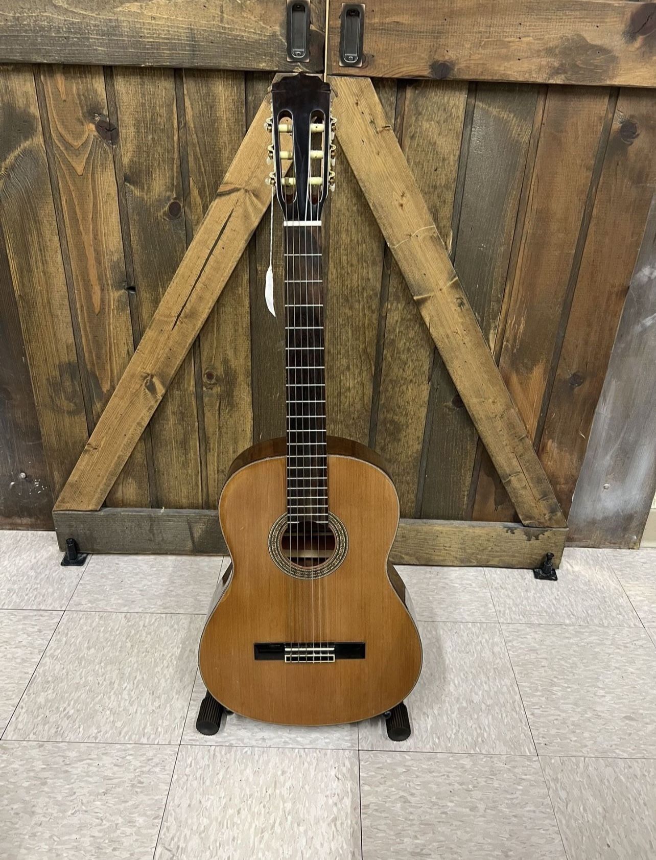 Epiphone C-40 Acoustic Guitar *3338