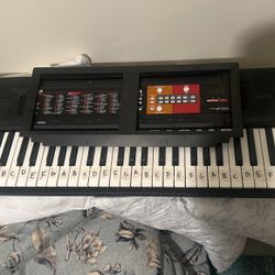 Yamaha PSR F51 Keyboard