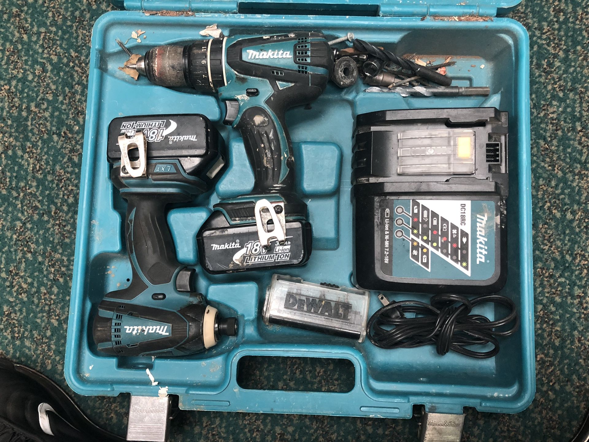 Combo Drill Set, Tools-Power Makita .. Combo Set Drill & Impact W 2 Batteries