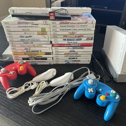 Nintendo Wii Console Bundle W/30 CD Games + Jailbreak SNES NES n64 games  + Smart Tv 32 Inches