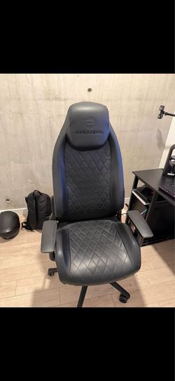Computer chair