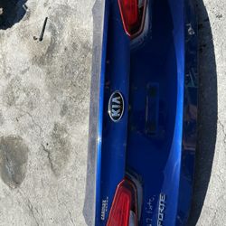 2017 Kia Forte Trunk LID Oem