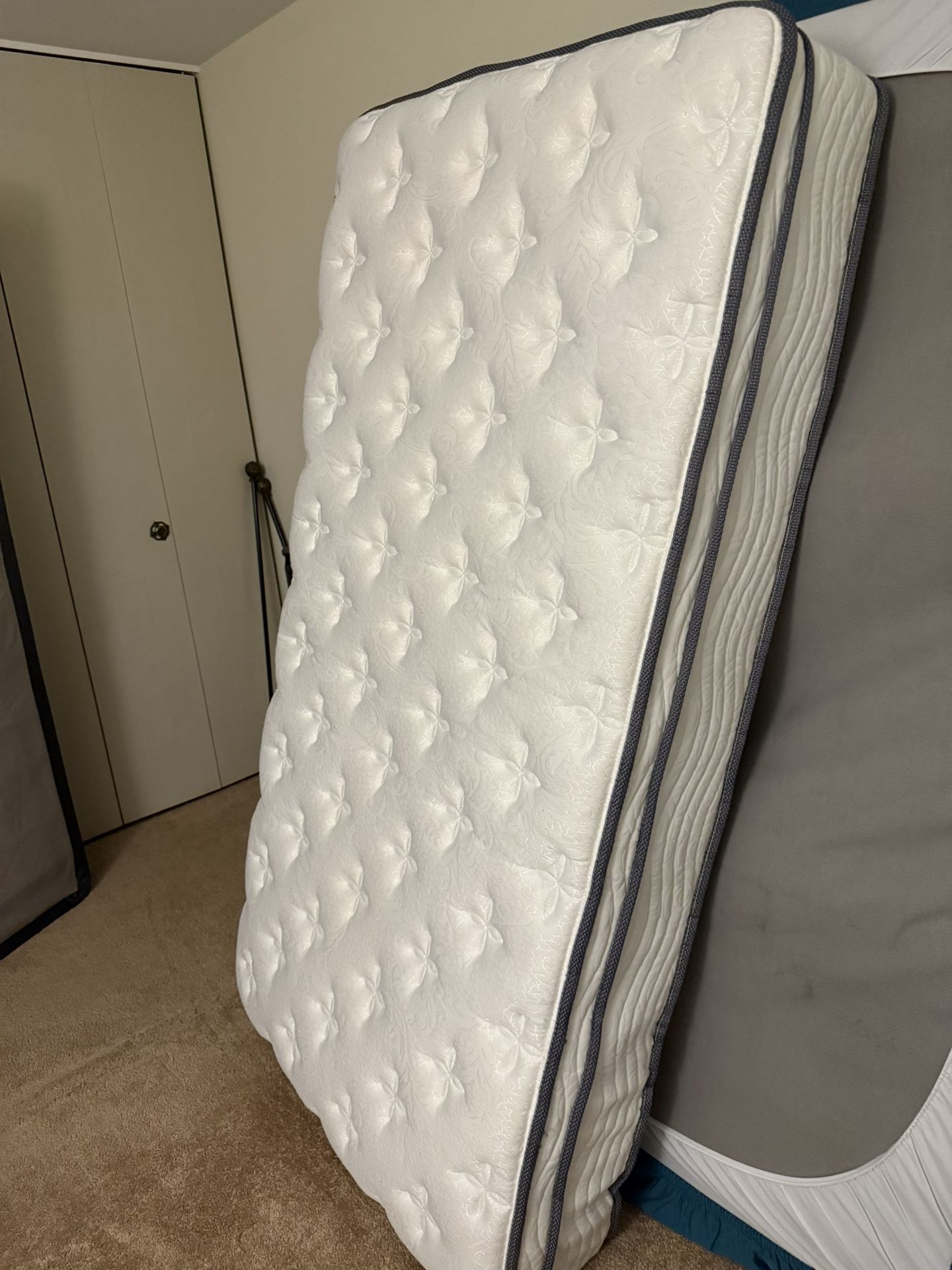 Twin Pillow top Mattress