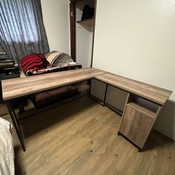 Corner Desk 