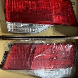 08-10 Honda Odyssey Tail Lights 