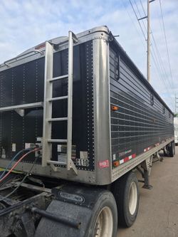 2017 Timpte Hopper Bottom Trailer – 42' x 102" x 84"