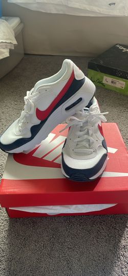 New kids Nikes Sz 4/5 Y