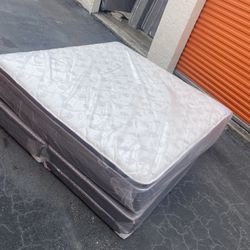 NEW KING SIZE MATTRESS SET AND BOX SPRING-2pcs 