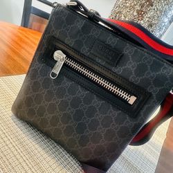 GUCCI Black/Gray Small Messenger Bag **AUTHENTIC**