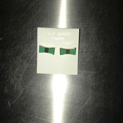 Kate Spade green and gold adorable bowtie earrings medium
