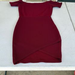 Juniors Burgundy Dress Size Small