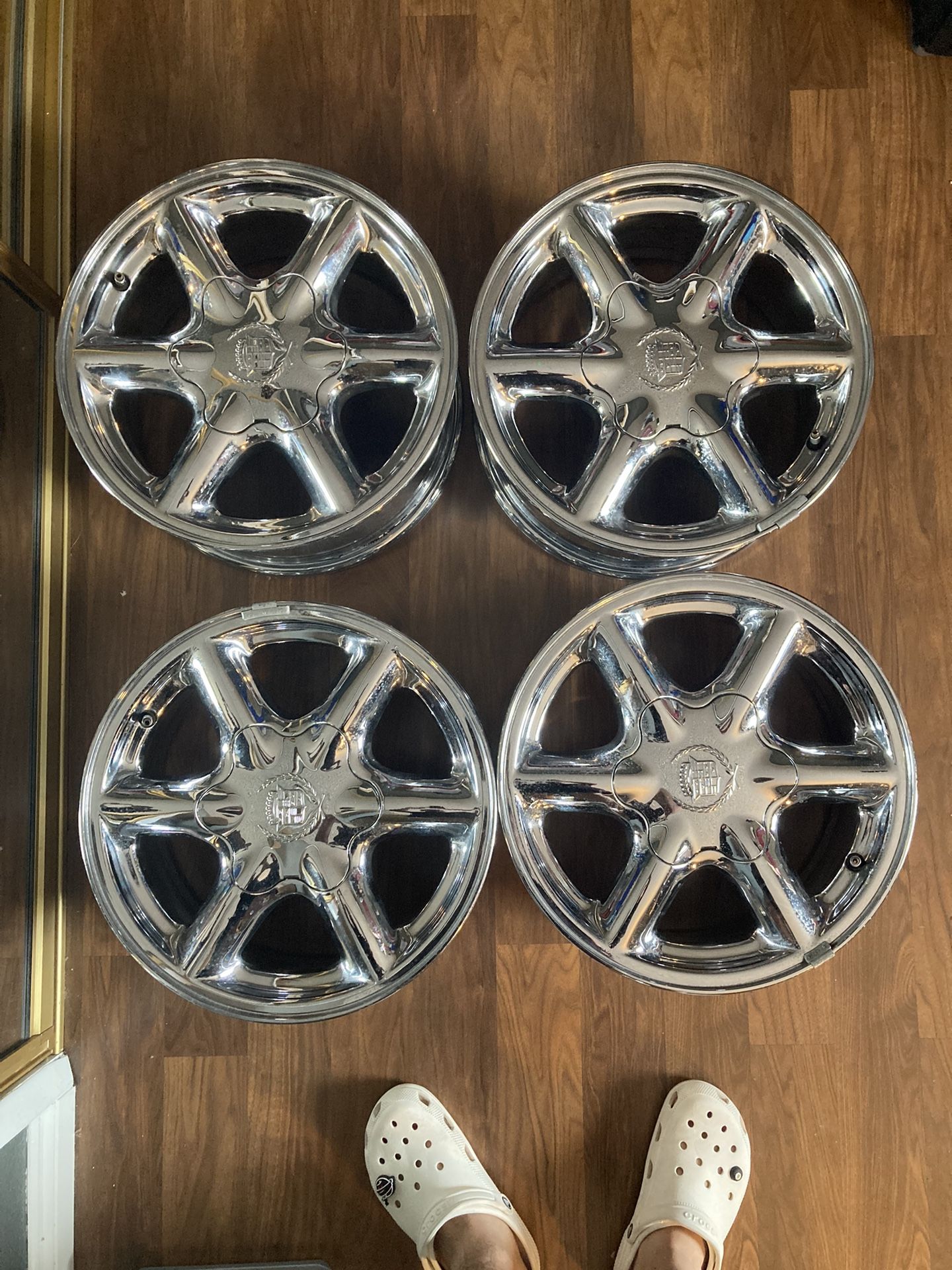 Cadillac Escalade Wheels 16x7 6x139. 7 Bolt Pattern